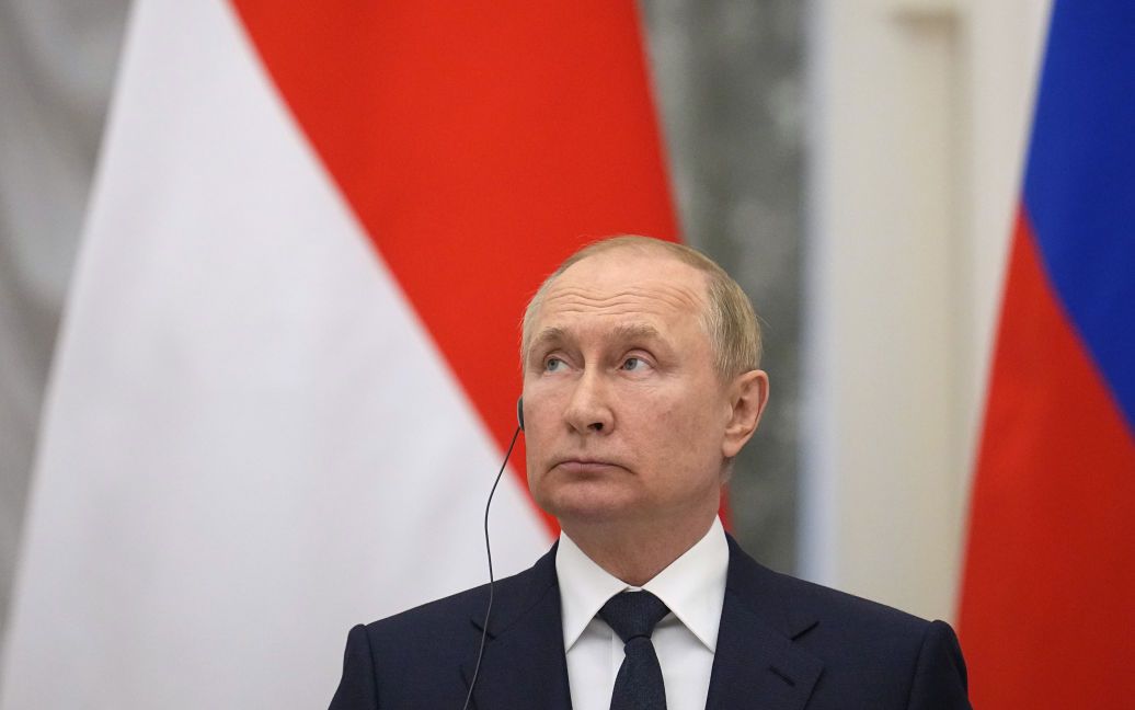Путин умрет в своем кабинете в конце лета: российский экстрасенс ошеломил прогнозом о смерти диктатора ➤ Prozoro.net.ua