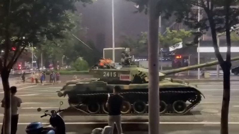 Власти Китая развернули танки против протестующих ➤ Prozoro.net.ua