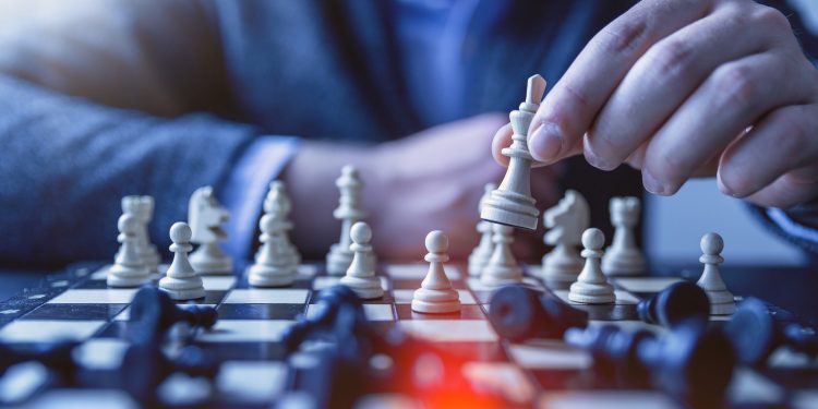 Шахматы не для женщин: израильский гроссмейстер угодил в скандал