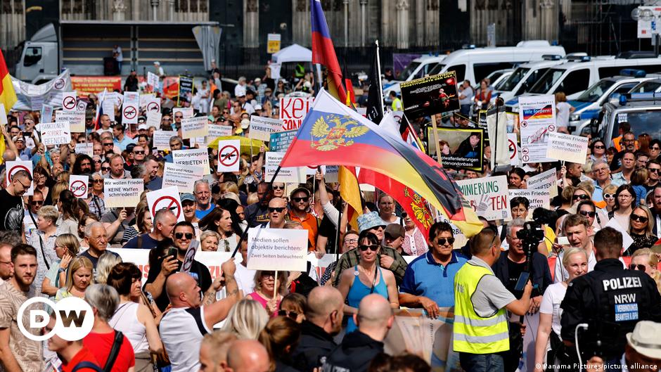 В Германии русские митинговали в поддержку войны с Украиной ➤ Prozoro.net.ua