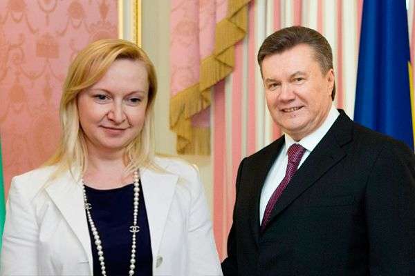 Краще присядьте: ось з ким сьогодні живе Янукович ➤ Prozoro.net.ua