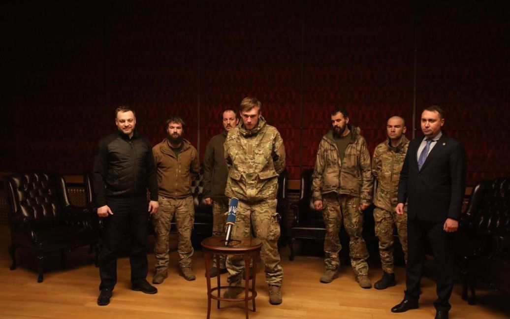Чому п’ятеро командирів “Азовсталі” не можуть повернутися додому ➤ Prozoro.net.ua
