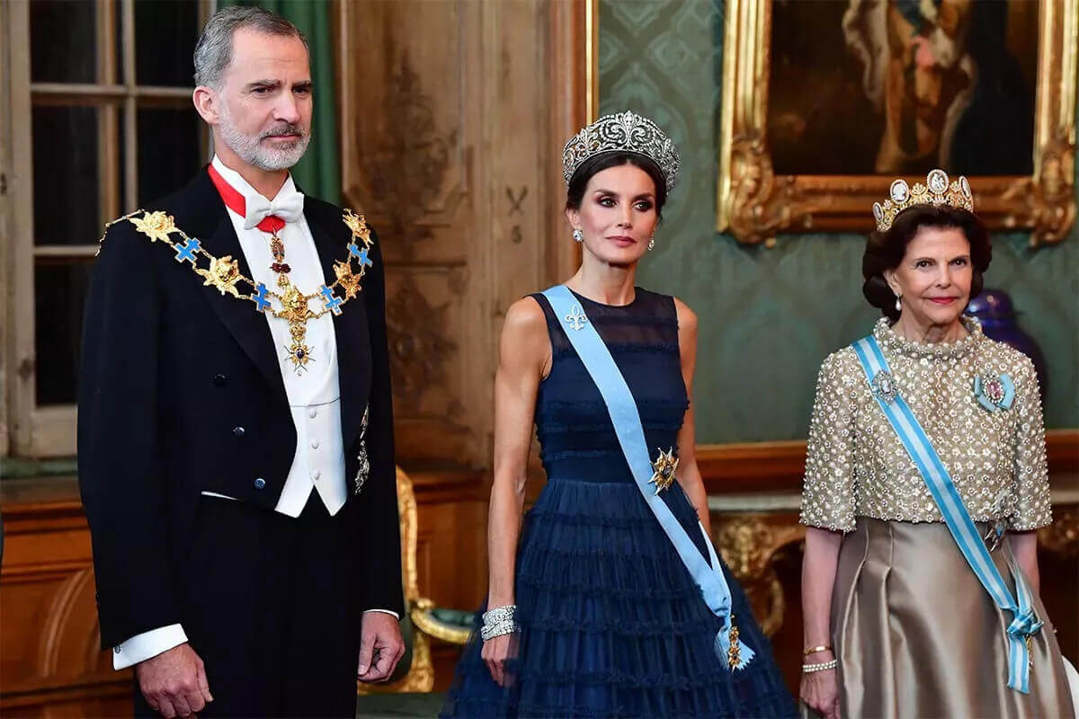 El Rey Felipe VI ha confirmado su separación de la Reina Letizia - News