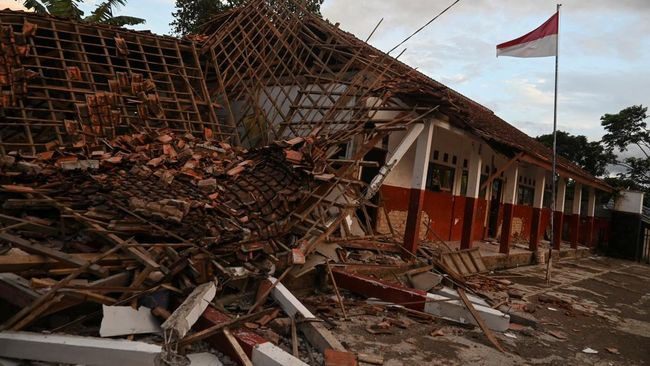 Nasib prajurit Yonzipur III Kodam Siliwangi yang membuat skandal saat mengunjungi korban gempa di Cianjur