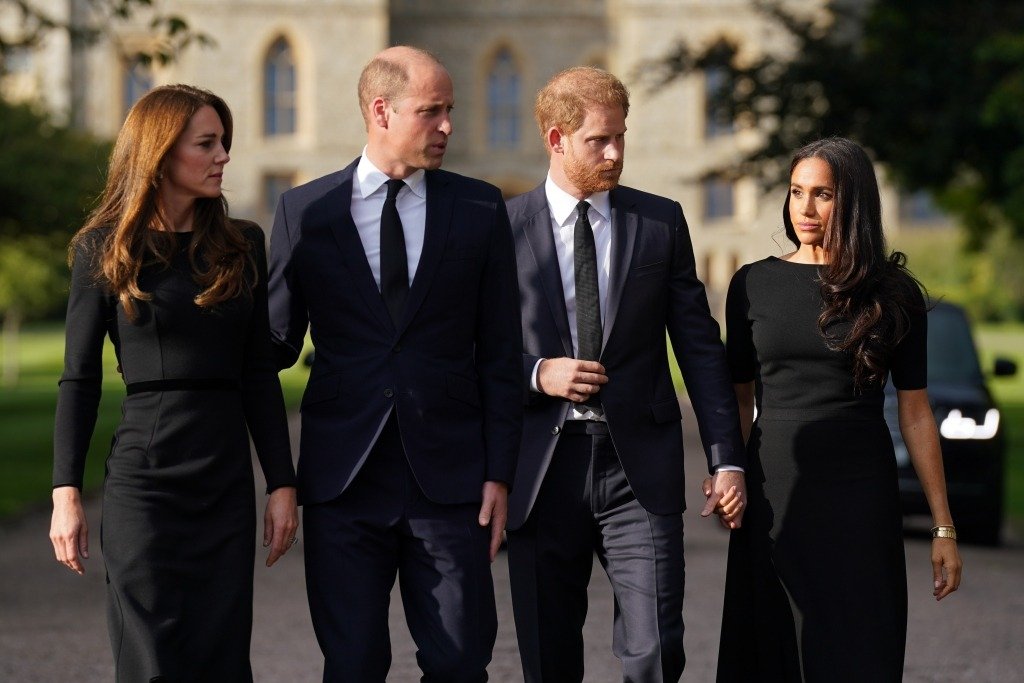 Harry, Prinzessin Kate, Meghan Markle: Prinz Harry will raus! Kate Middleton droht, sich von ihrem Mann zu trennen ➤ Infotime.co