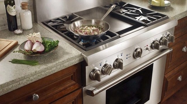 Вчені пояснили, чому небезпечно для здоров’я готувати їжу на газових плитах