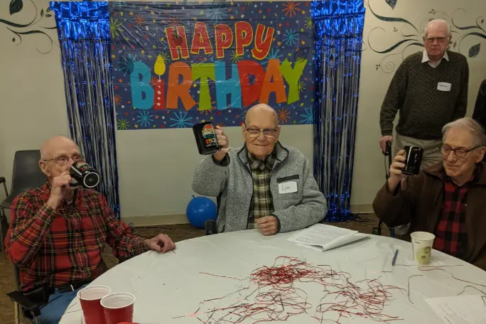 Найстаріші у світі чоловіки-трійнята відсвяткували день народження: фото ➤ Infotime.co