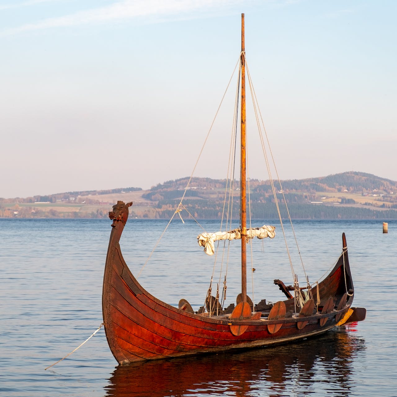 У Норвегії виявили найстаріше корабельне поховання: переписує історію вікінгів