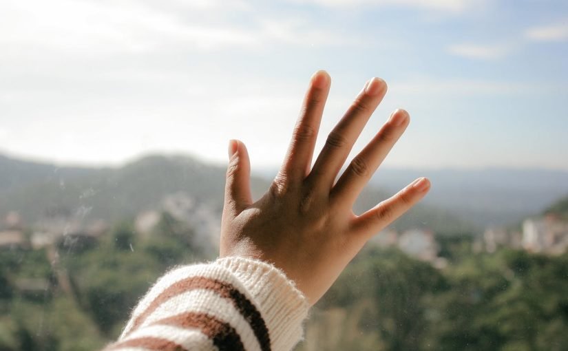 Тест особистості: спосіб схрещувати великі пальці рук розкриє ваш характер ➤ Infotime.co