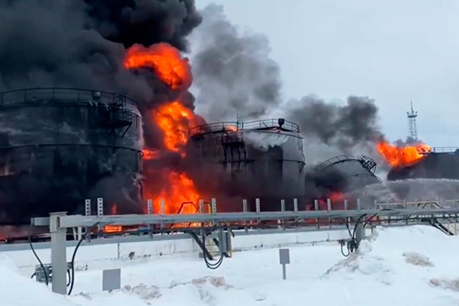 Безпілотники атакували два російські нафтопереробні заводи ➤ Infotime.co