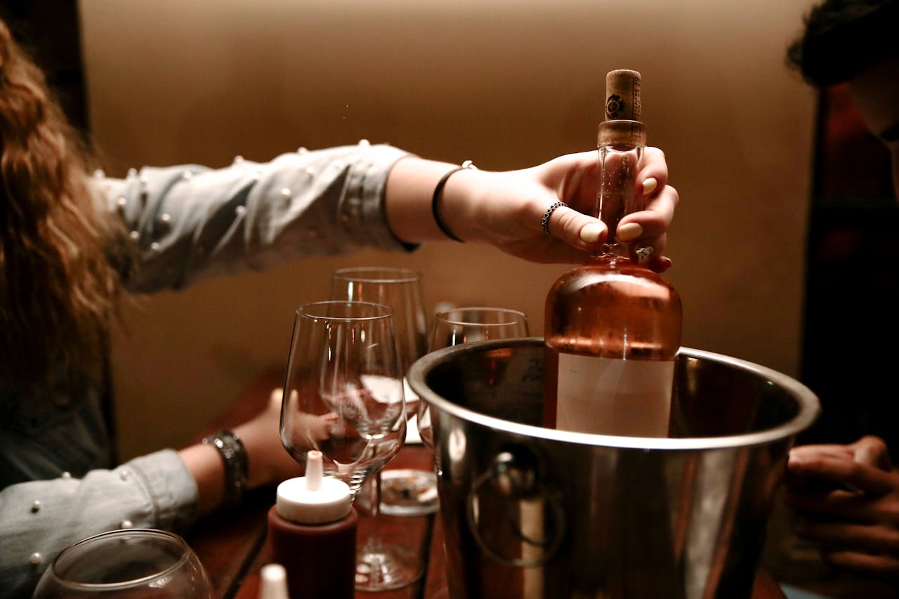 Полезно ли красное вино: что показывают новые исследования