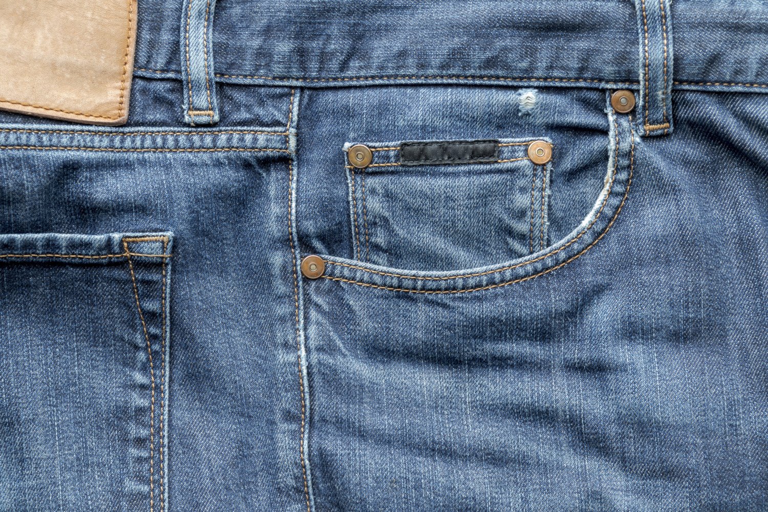 Не для презервативів: для чого маленька кишеня на джинсах ➤ Infotime.co