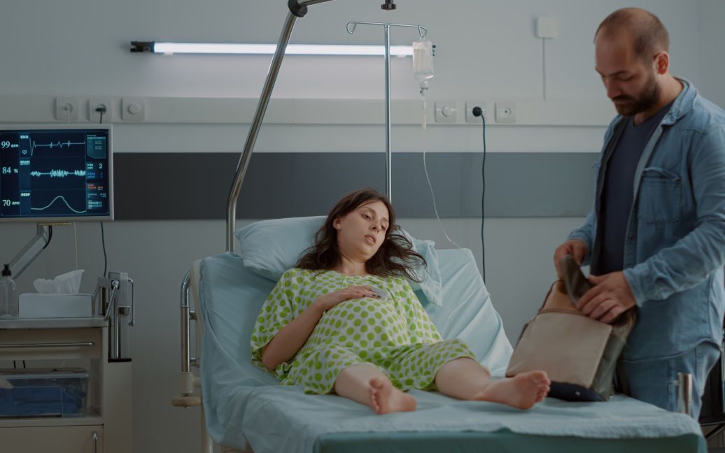 В Чехии здоровой женщине ошибочно совершили аборт ➤ Infotime.co