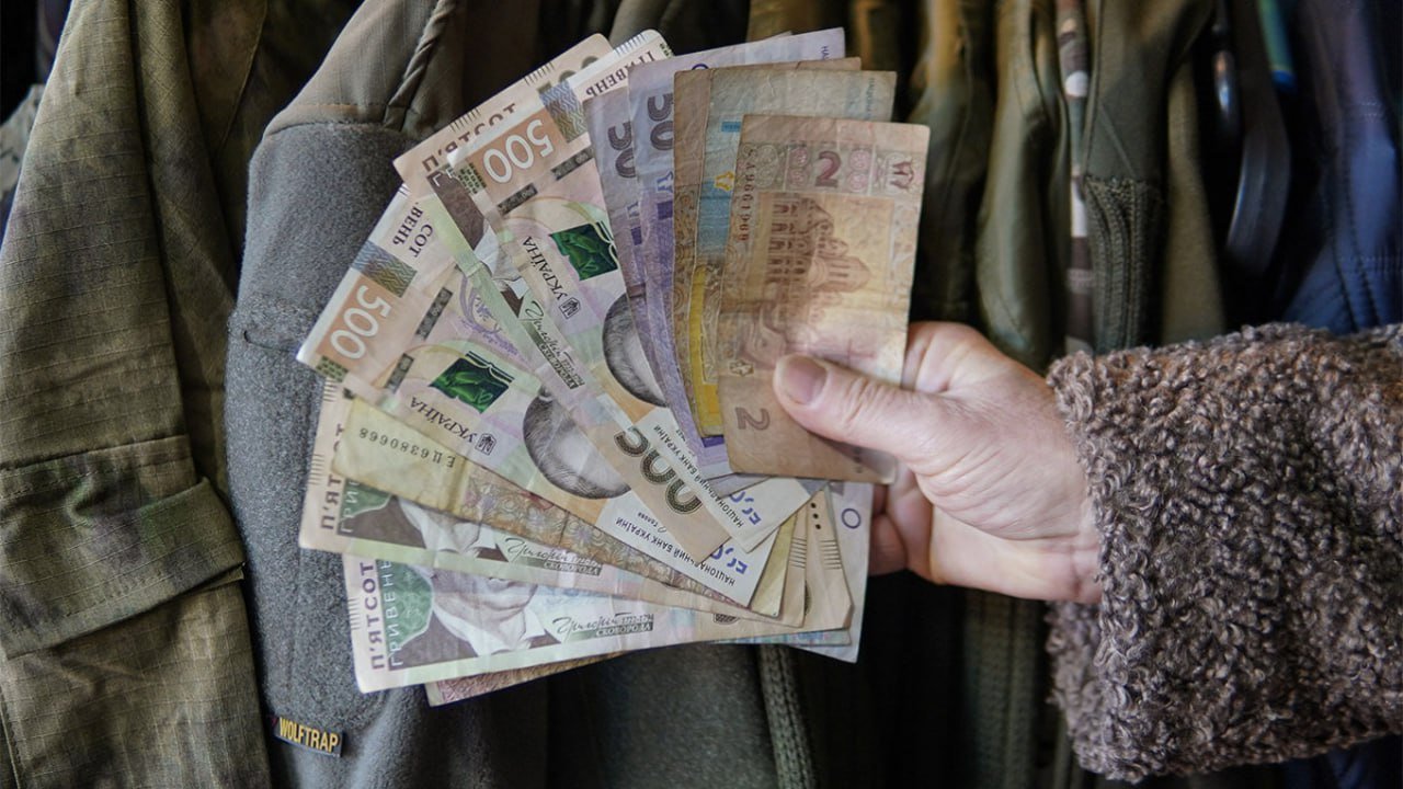 Курс валют в Україні: встановлені нові рекорди долара  