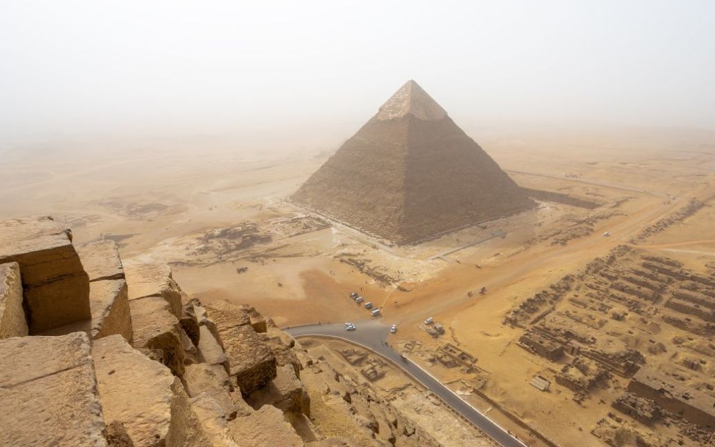 Археологи помітили загадкові аномалії біля пірамід Гізи