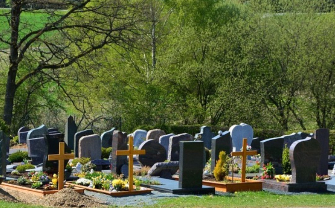 Можно ли перед Пасхой убирать на кладбище ➤ Infotime.co