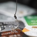 Почему даже умные люди становятся жертвами мошенников: психологи объяснили ➤ Infotime.co