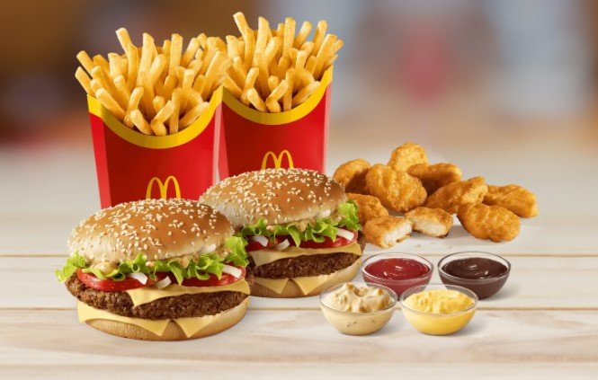 Експрацівник McDonald’s розкрив інгредієнти та лайфхаки закладу 