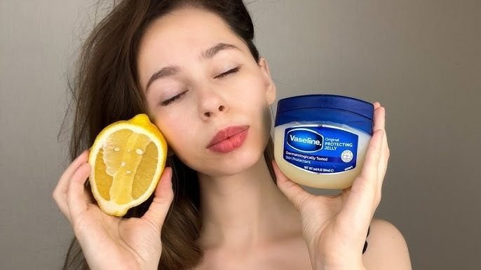 Campurkan Vaseline dengan lemon untuk menjimatkan ratusan dolar setiap tahun. Anda akan mendapat hasil yang sama pada kos yang jauh lebih rendah! ➤ Infotime.co