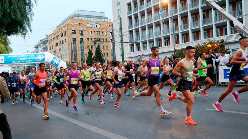 88-річний чоловік пробіг марафон на 42 км і перевершив свій рекорд