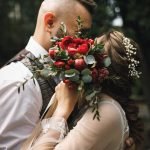 Почему женщины меняют фамилию после свадьбы: история обычая ➤ Infotime.co