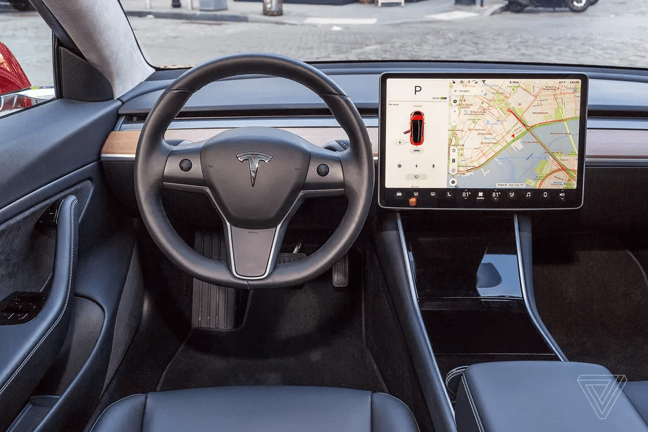 Семья из Китая вынуждена выплатить компенсацию Tesla после аварии из-за неисправных тормозов