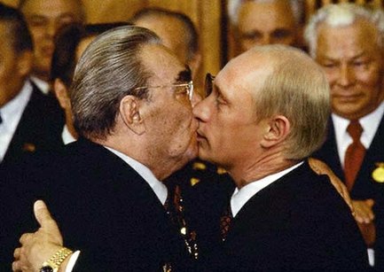 Путин создает «нового русского человека» и идет по пути Брежнева — эксперт ➤ Infotime.co