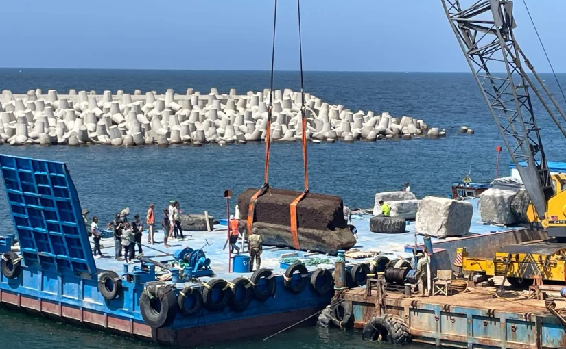 У Єгипті з моря дістали частини одного з семи чудес світу ➤ Infotime.co