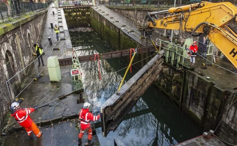 Vaciaron el canal por primera vez y encontraron esto en el fondo ➤ Infotime.co