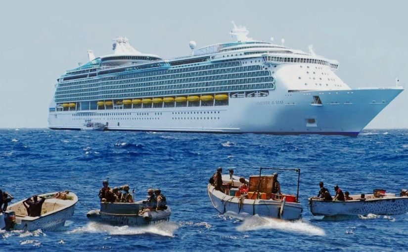 Kreuzfahrtschiff begegnet Piraten – Was der Kapitän als Nächstes tut! ➤ Infotime.co