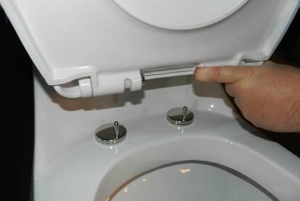 Parece una tontería, pero este truco de la taza roja resuelve un problema del que nadie habla
