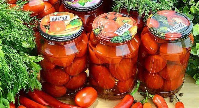 Помидоры для консервации: какие овощи опасны для заготовок