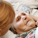Дочь отказалась ухаживать за больной матерью и объяснила почему ➤ Infotime.co