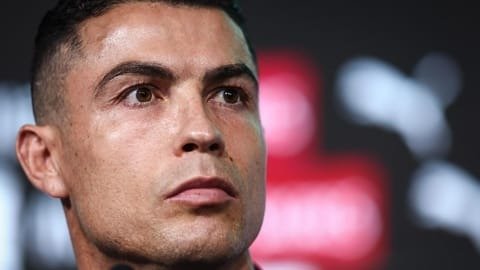 Perguntaram a Ronaldo qual foi a coisa mais cara que ele já comprou. Custou 65 milhões de euros