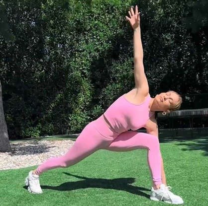 Como Jennifer Lopez se exercita aos 56 anos