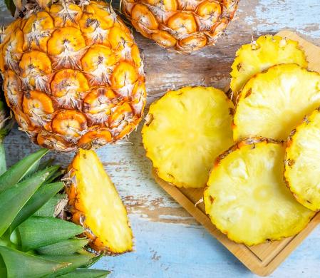 Чому ананас викликає пощипування язика