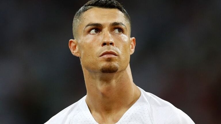 Perguntaram a Ronaldo qual foi a coisa mais cara que ele já comprou. Custou 65 milhões de euros