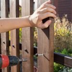 Чому дерев’яні паркани у США залишаються «як нові» десятиліттями ➤ Infotime.co