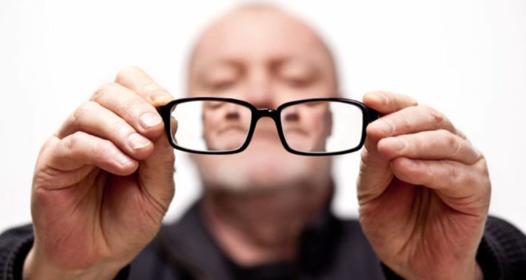 5 привычек, которые незаметно вредят зрению