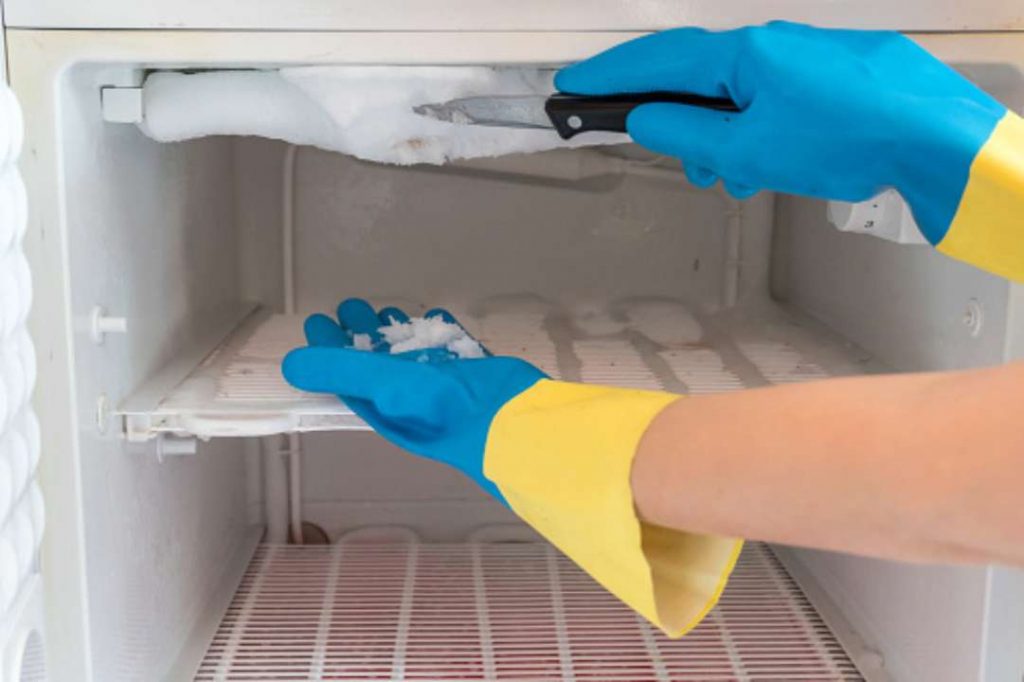 Холодильник більше не треба розморожувати: поради експертів 