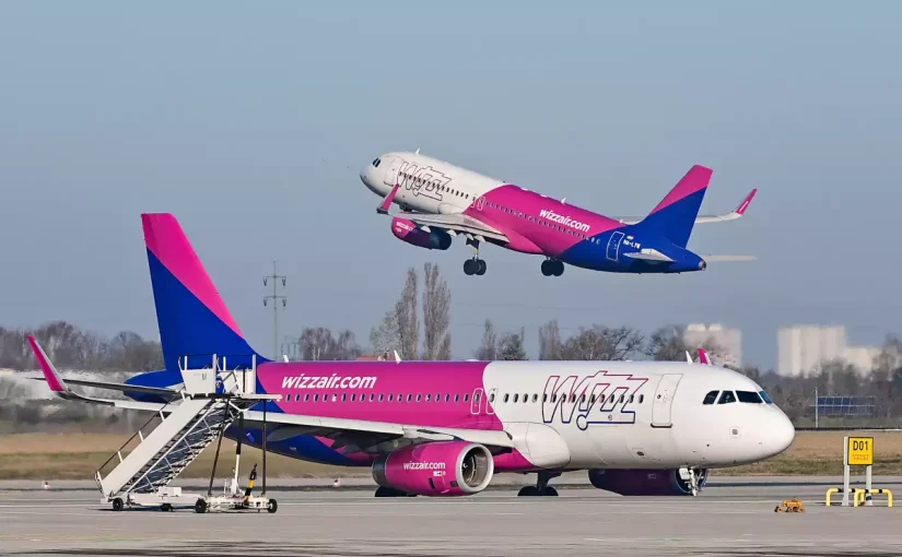 Пасажири гналися за літаком Wizz Air прямо по злітній смузі (відео) ➤ Infotime.co