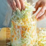 Скільки солі потрібно для квашення капусти: пропорції для банок і відер ➤ Infotime.co