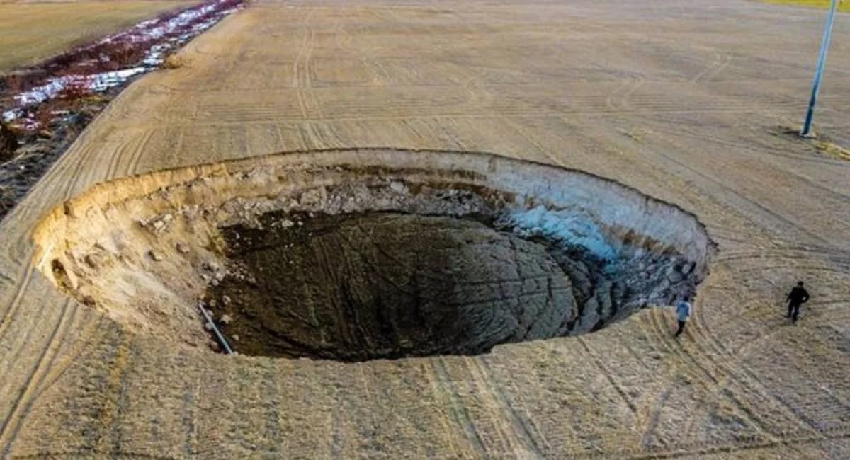 Не містика: чому в Туреччині масово з’являються величезні діри в землі ➤ Infotime.co