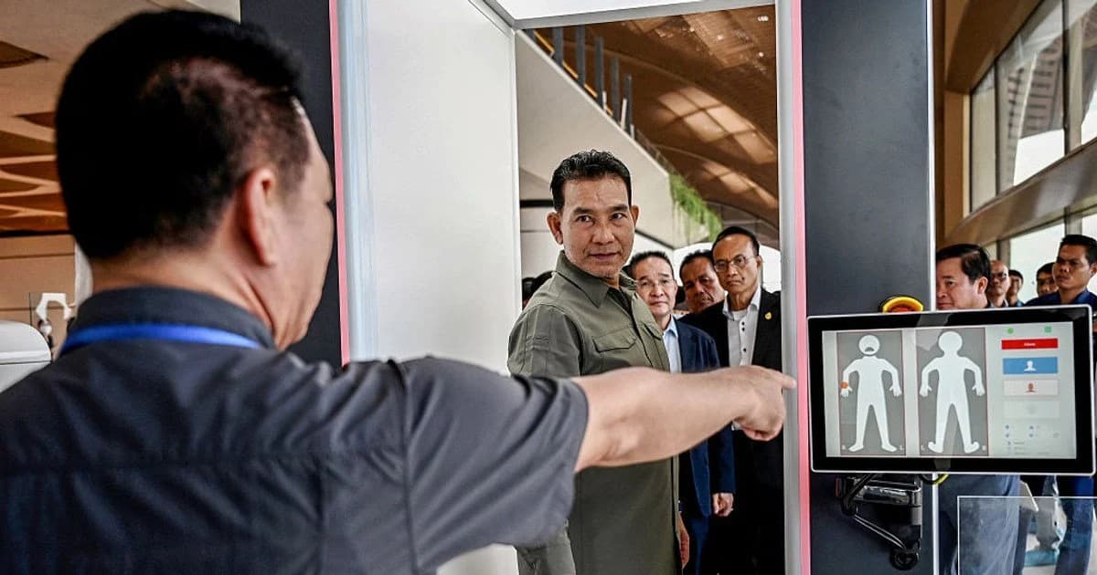 Пассажиров шокировало, что видят сканеры безопасности в аэропортах (фото)