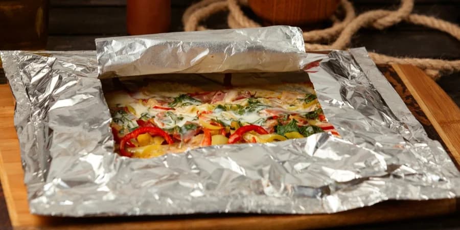 Эти блюда нельзя готовить в алюминиевой фольге: вот в чем причина