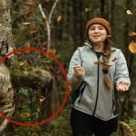 Pensó que era solo un árbol extraño, hasta que el bosque cobró vida ➤ Infotime.co