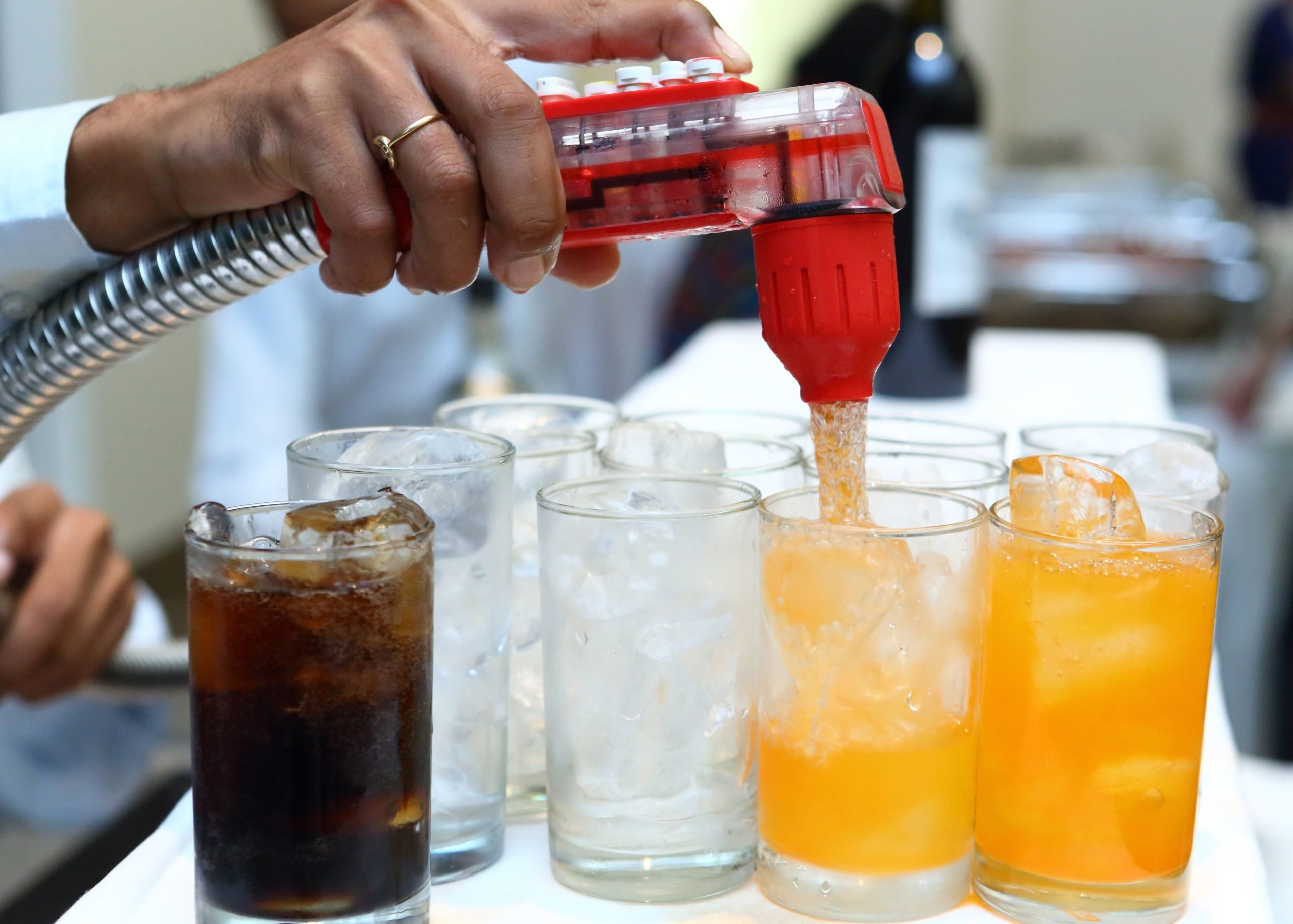 Parece inocente… ¡Pero está más relacionado con el cáncer que las bebidas gaseosas!