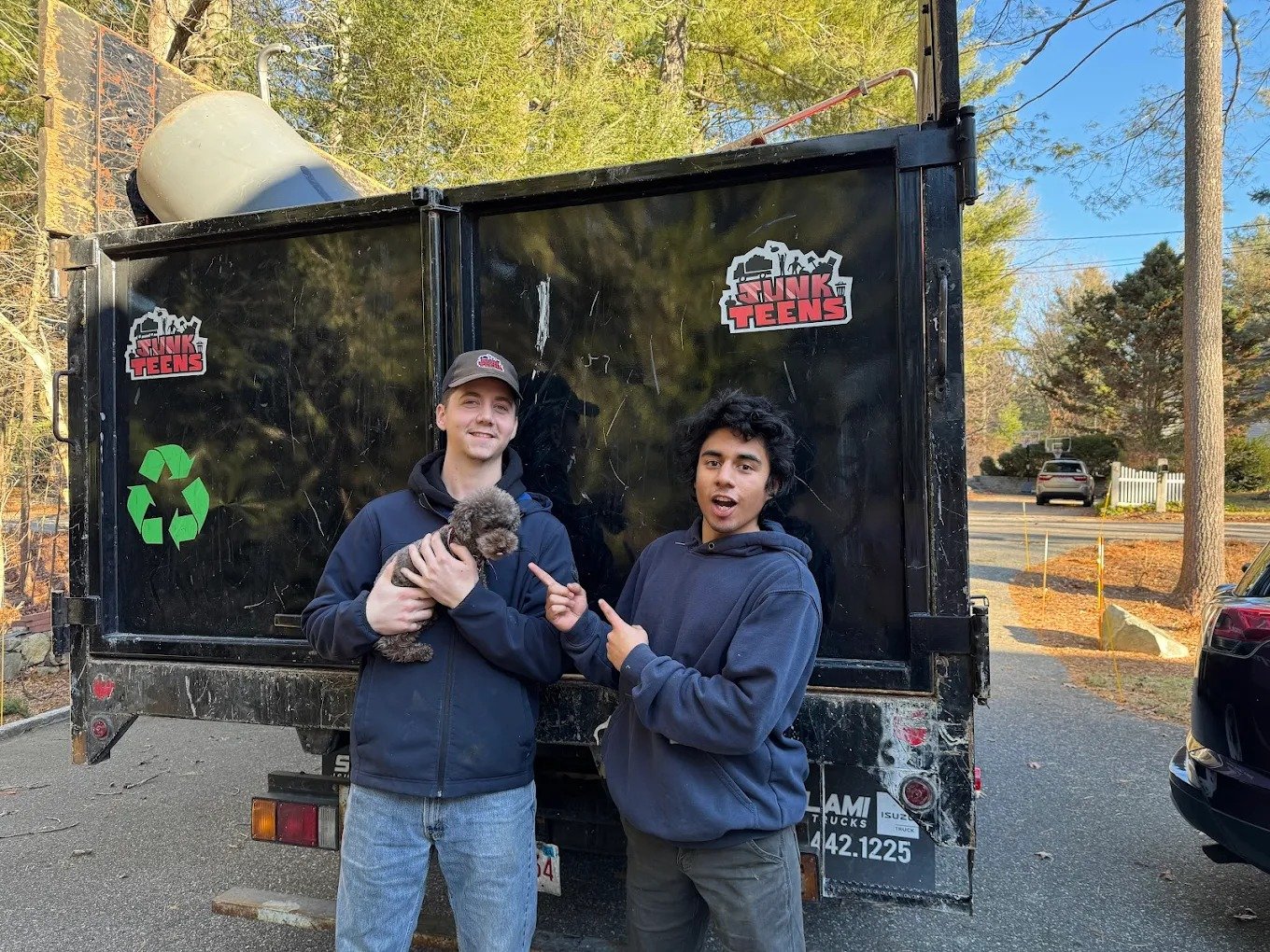 Подростки купили пикап за $4000 и заработали 3 млн ➤ Infotime.co