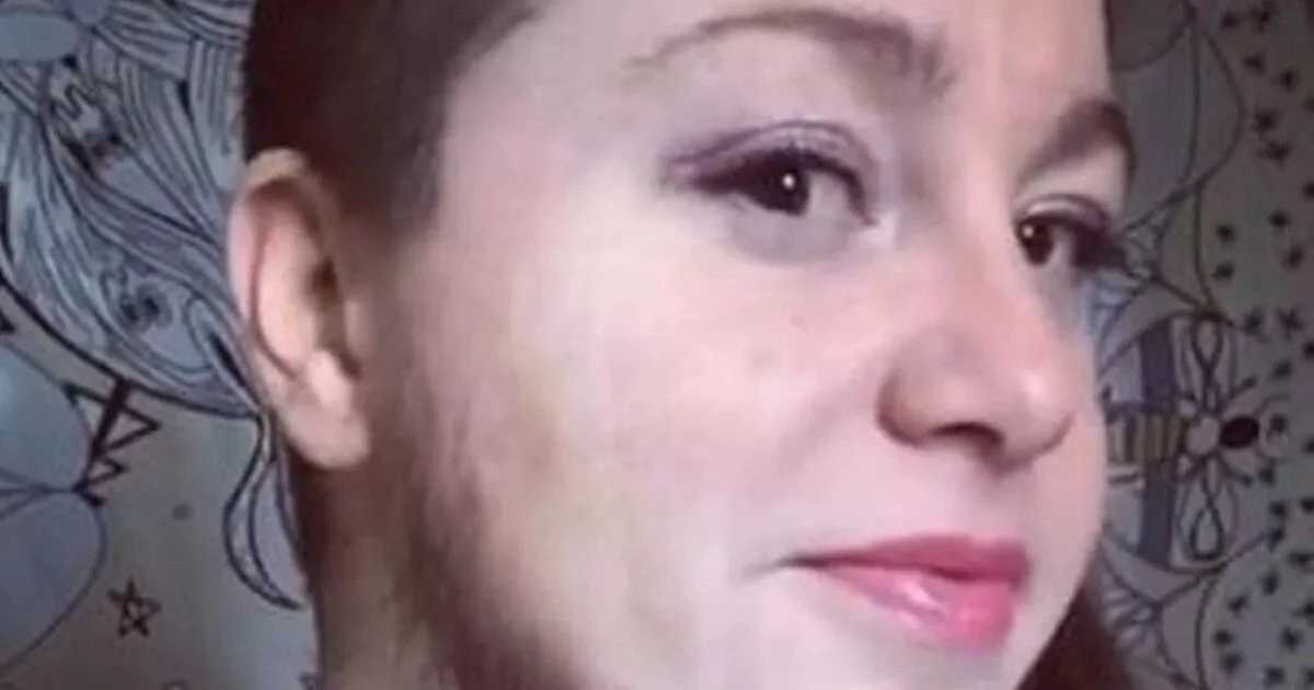 27-річна жінка припинила голитися та відростила бороду: фото