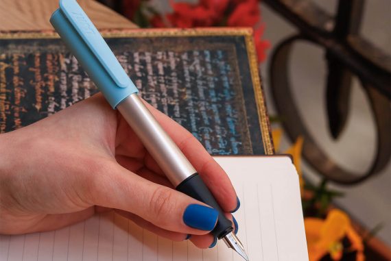 Исследование показало психологическое преимущество левшей